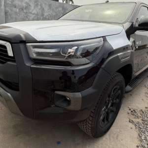 Toyota Hilux 4×4 Double Cabin 2.4 Diesel GLX Automatic